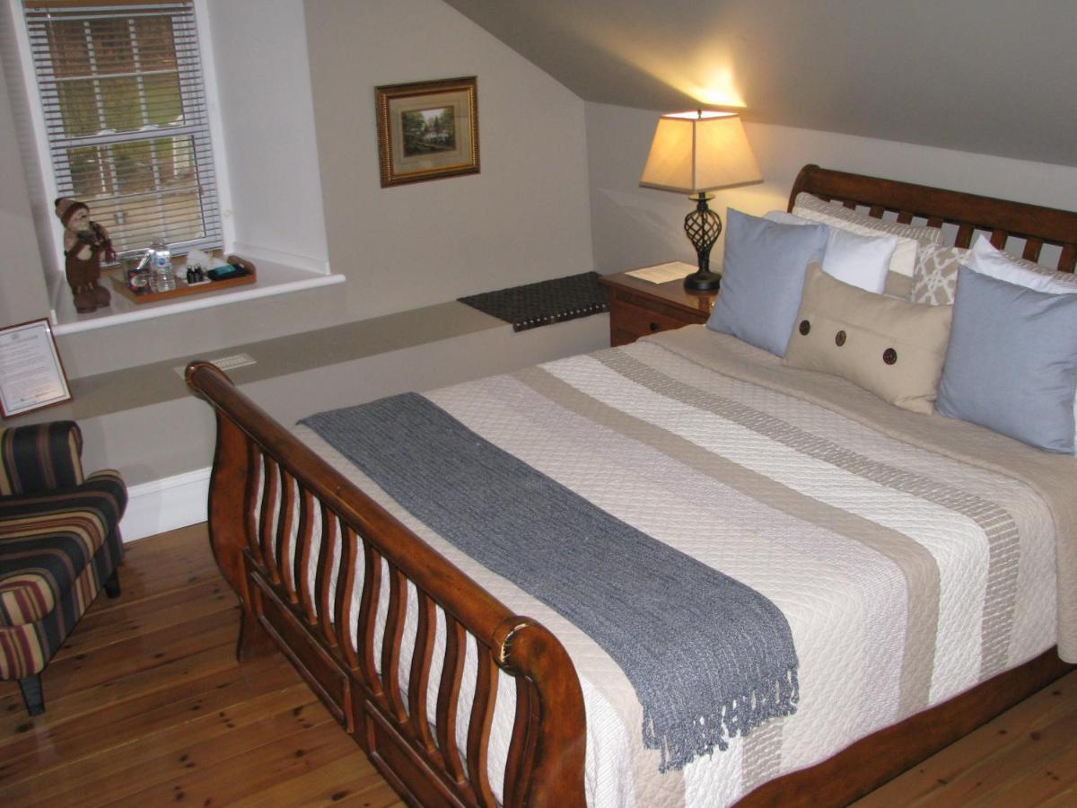 Clyde Hall Bed And Breakfast Lanark Экстерьер фото